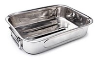 Una bandeja rectangular de aluminio.