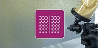 Técnico de pintura pulveriza un panel texturizado con la pistola Pulverizadora de Alto Rendimiento 3M™ 2  con icono ilustrativo de textura
